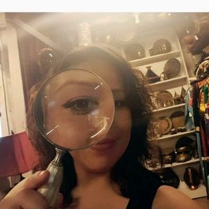 Meet your Posher, Nina